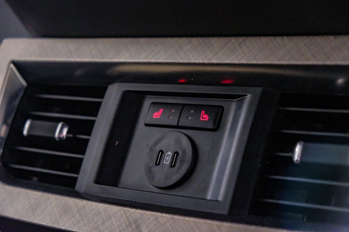 Used 2025 Ford F350 King Ranch image 32