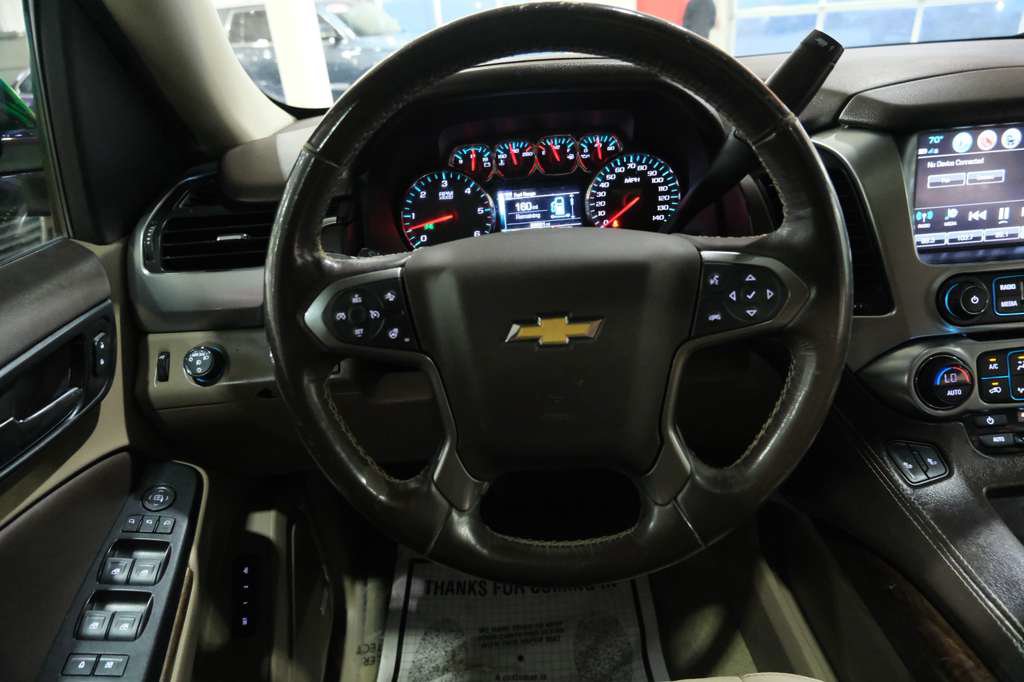 Used 2018 Chevrolet Suburban LT RWD image 32