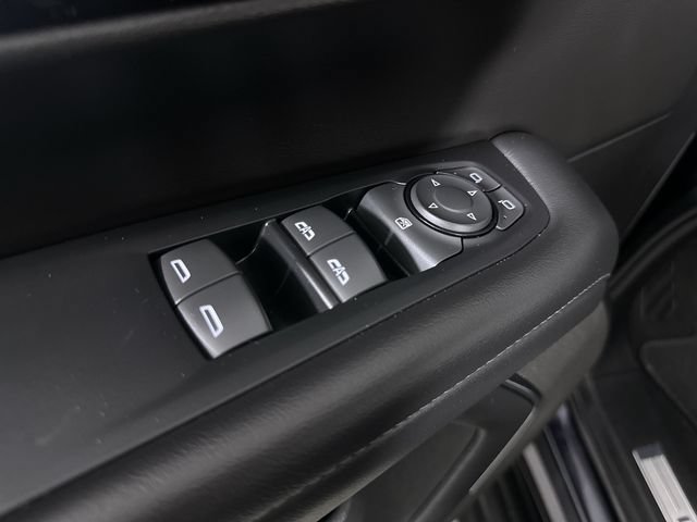 Used 2025 Chevrolet Suburban LT AWD/4WD image 24