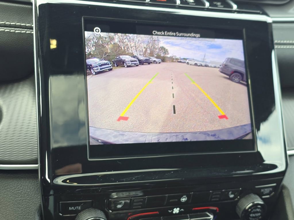 Used 2025 Jeep Grand Cherokee L Altitude image 26