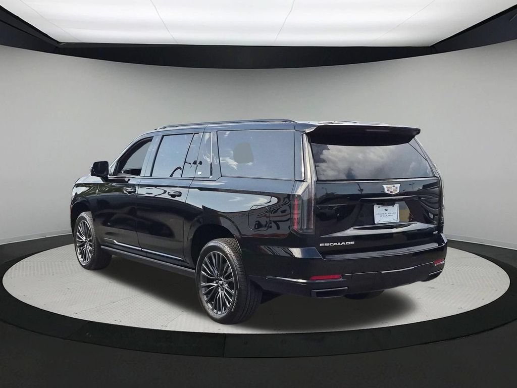 New 2026 Cadillac Escalade ESV Platinum Sport AWD/4WD image 3