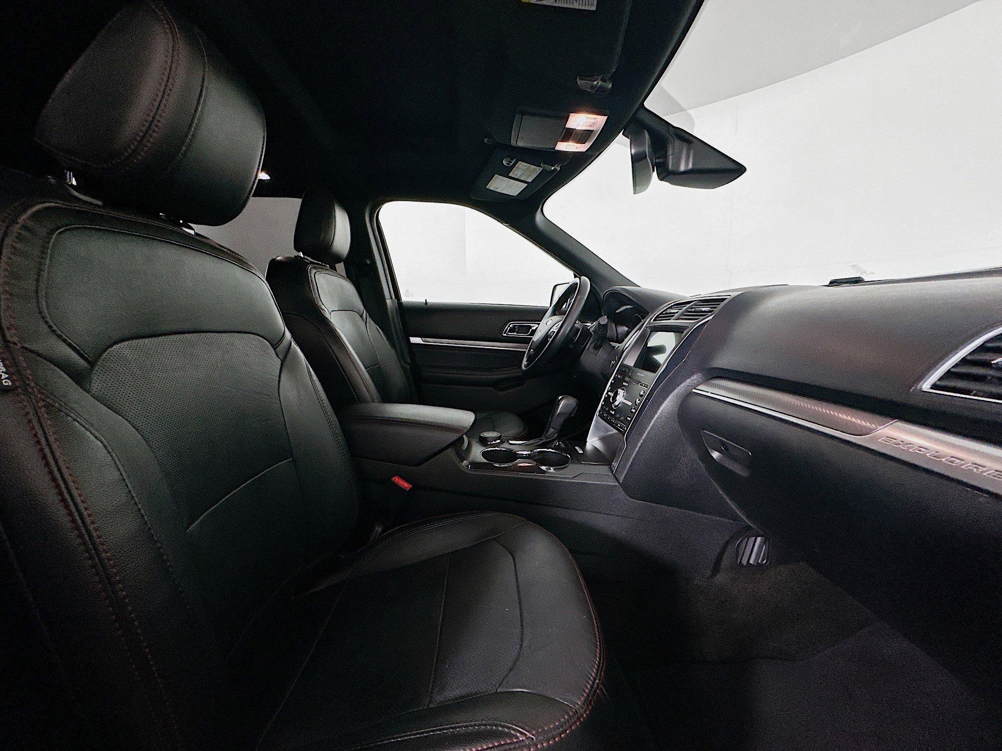 Used 2018 Ford Explorer Sport w/ Equipment Group 401A AWD/4WD image 33