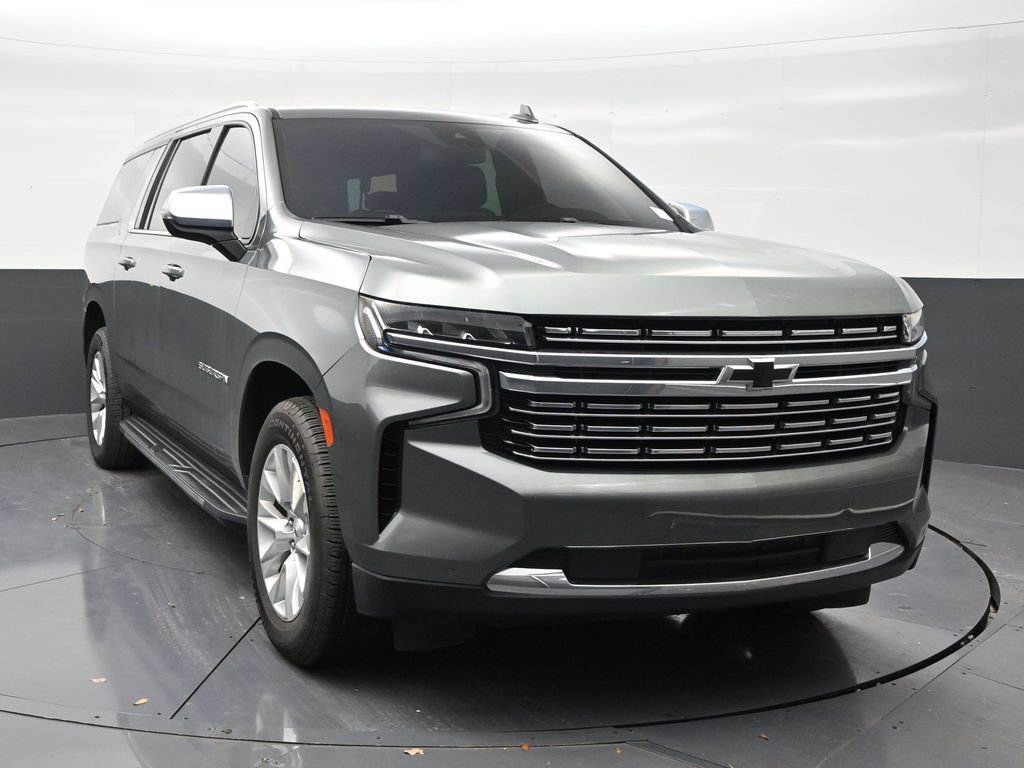 Used 2023 Chevrolet Suburban Premier RWD image 7