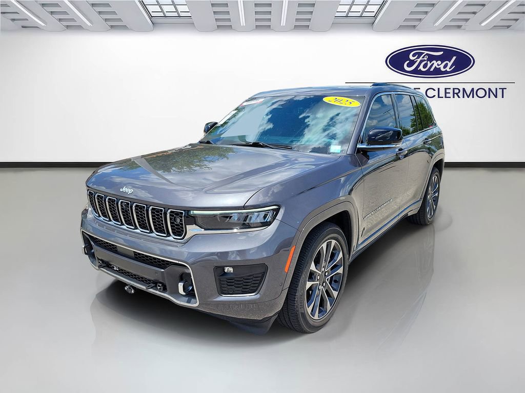 Used 2025 Jeep Grand Cherokee Overland w/ Adv Protech Group III AWD/4WD image 2