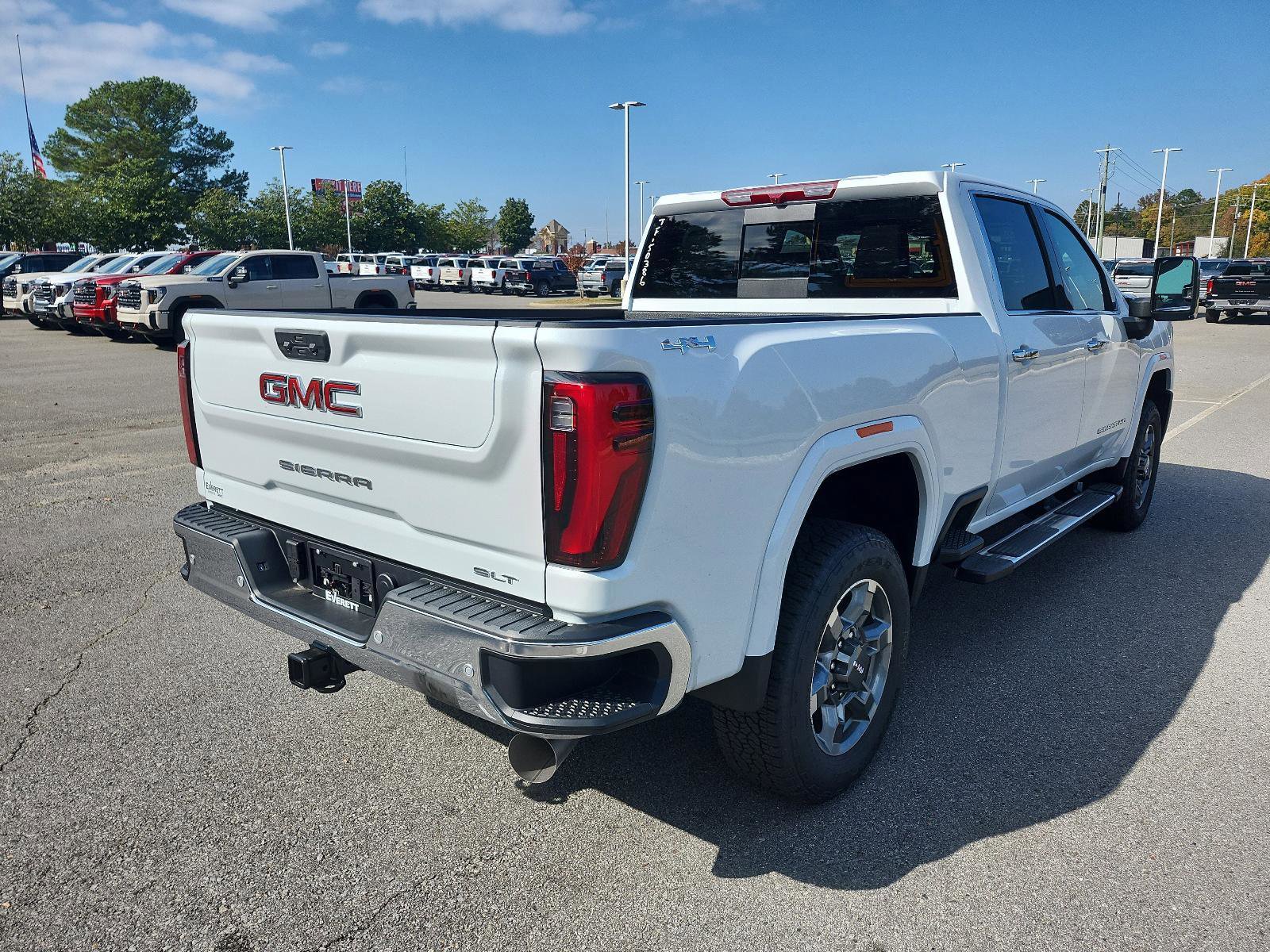 New 2026 GMC Sierra 2500 SLT w/ SLT Premium Package image 3
