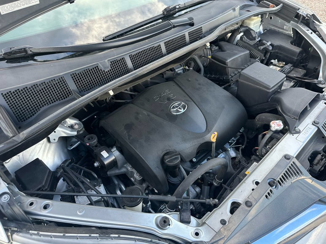Used 2018 Toyota Sienna XLE w/ XLE Navigation Package AWD/4WD image 47