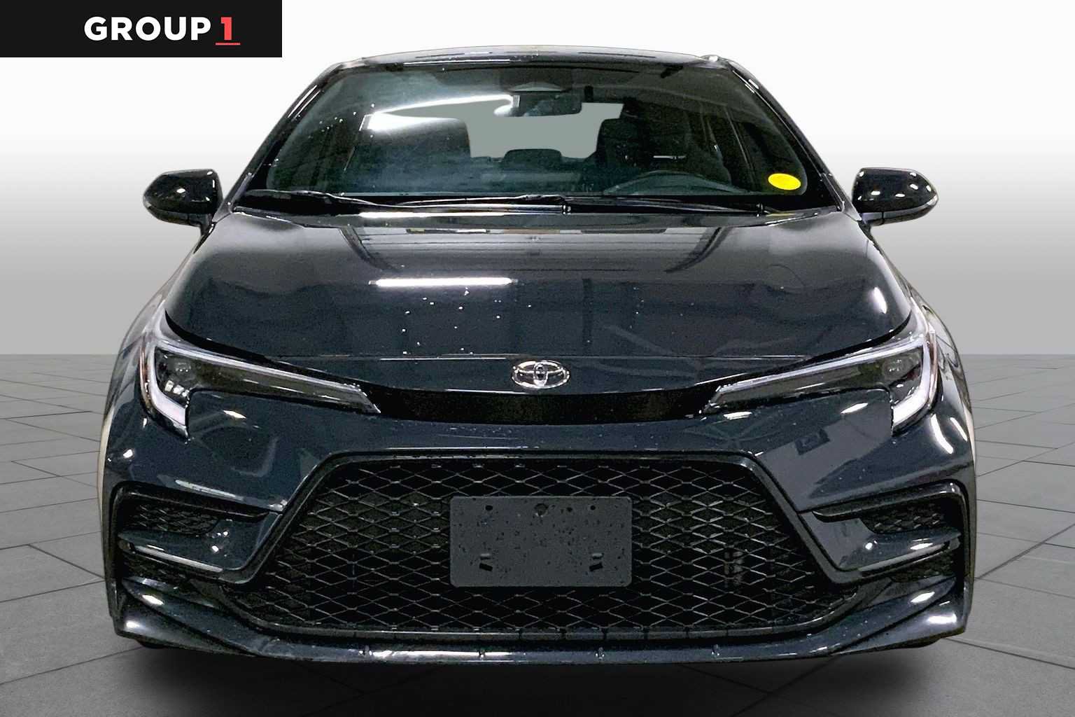 Certified 2025 Toyota Corolla SE w/ Convenience Package FWD image 4