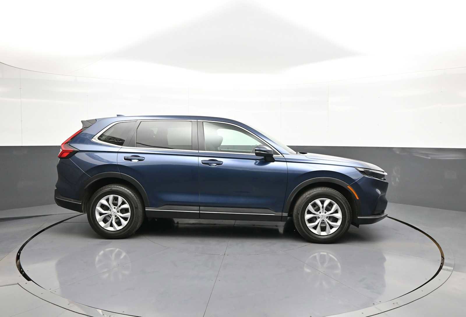 Certified 2025 Honda CR-V LX image 5