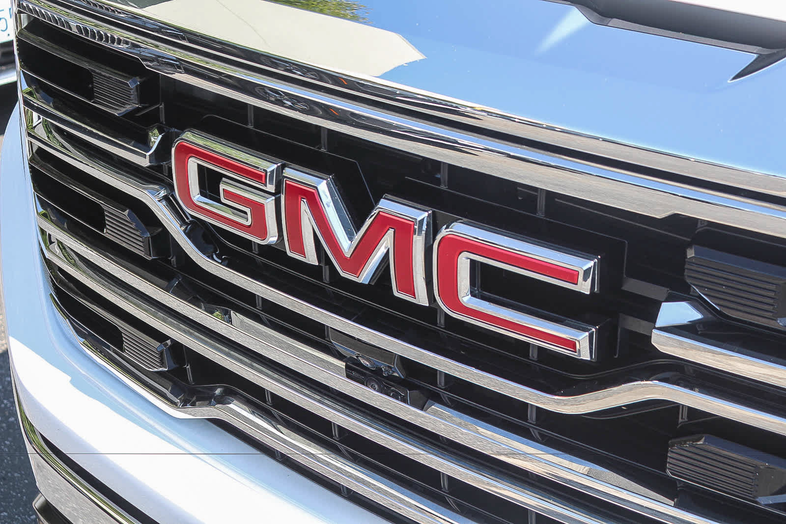 Used 2024 GMC Sierra 1500 SLT w/ SLT Premium Plus Package AWD/4WD image 12