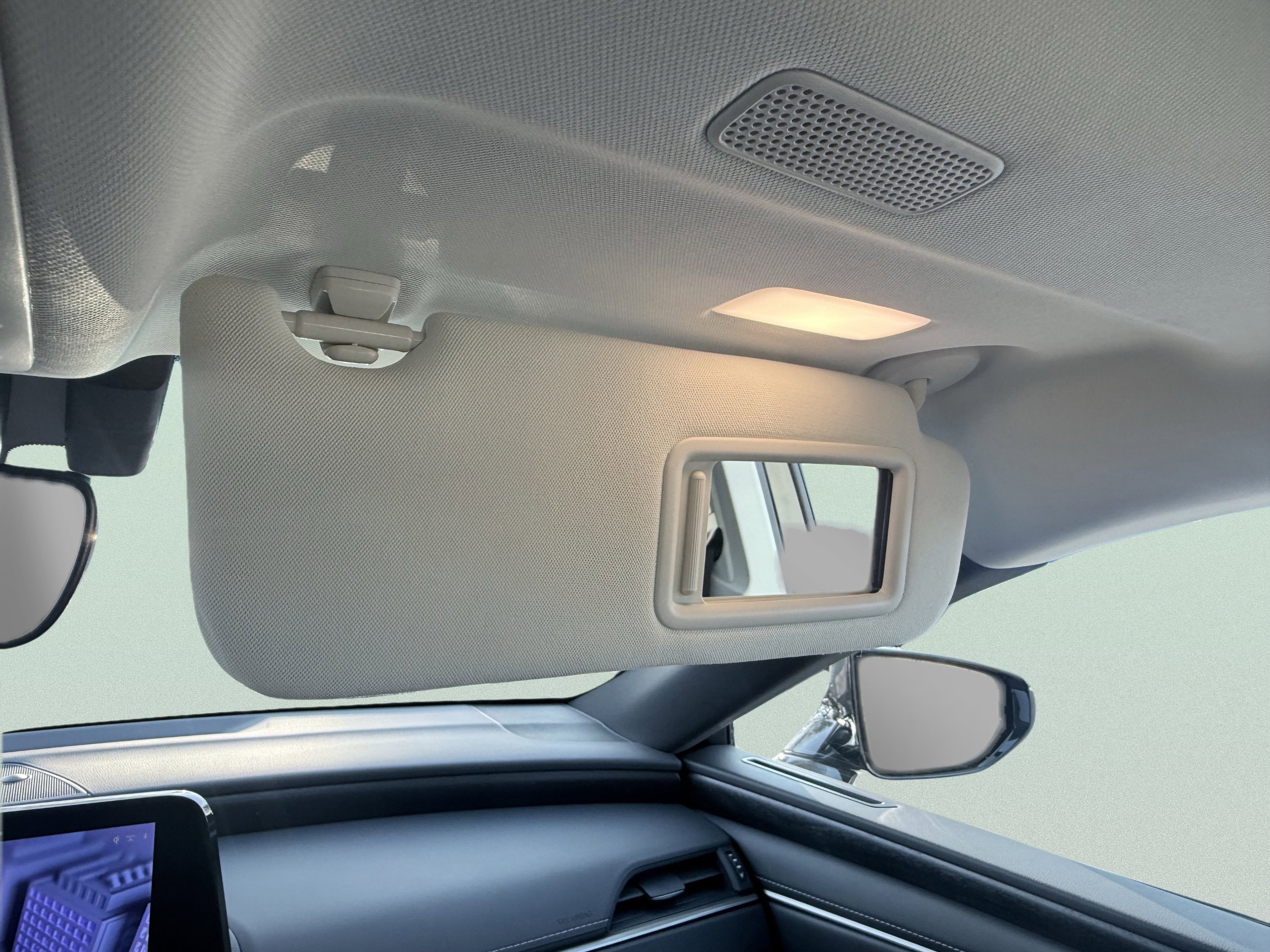 Used 2025 Lexus ES 300h ES 300h F SPORT Design w/ Premium Package image 40