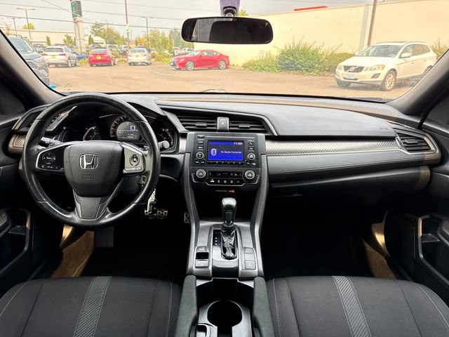 Used 2017 Honda Civic Sport image 11