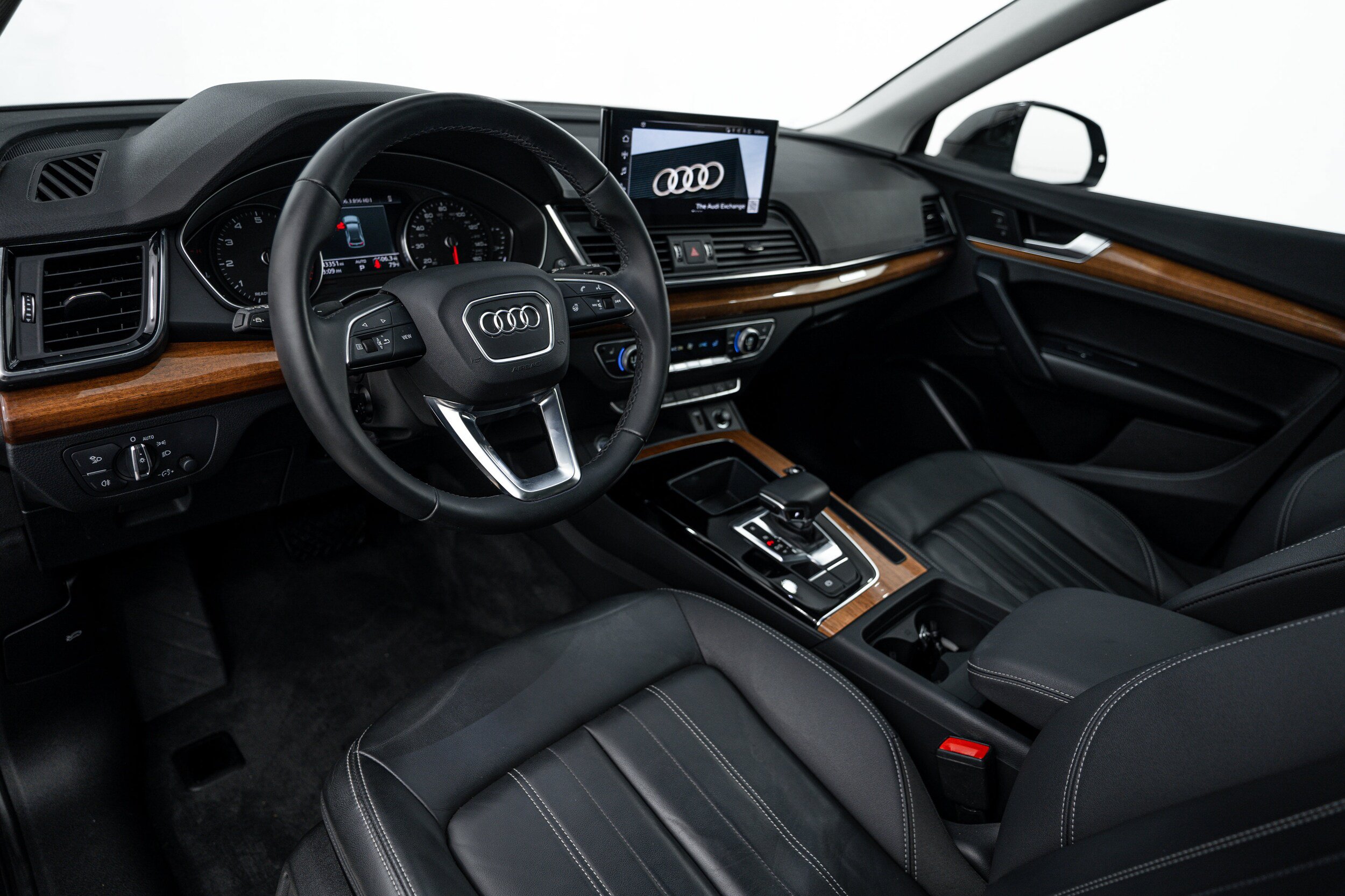 Certified 2023 Audi Q5 2.0T Premium w/ Convenience Package AWD/4WD image 11