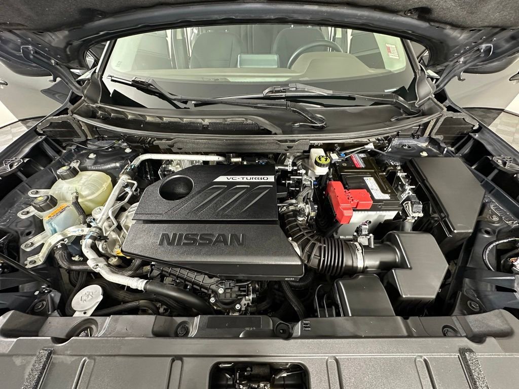 Used 2023 Nissan Rogue S image 13