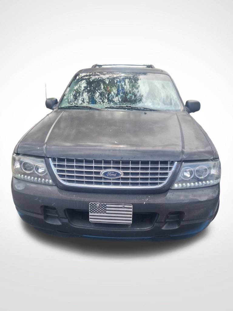 Used 2002 Ford Explorer XLS RWD image 2