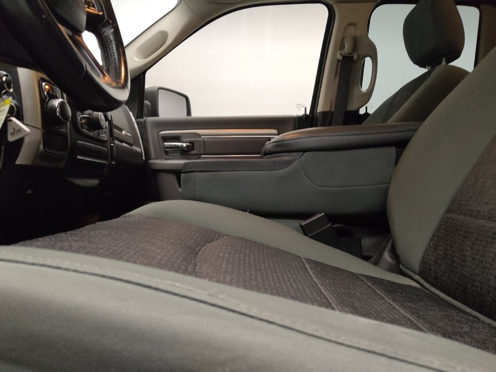 Used 2017 RAM 1500 Big Horn RWD image 17