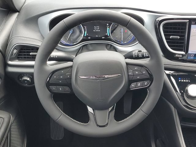 New 2026 Chrysler Pacifica Limited w/ S Appearance Package AWD/4WD image 15