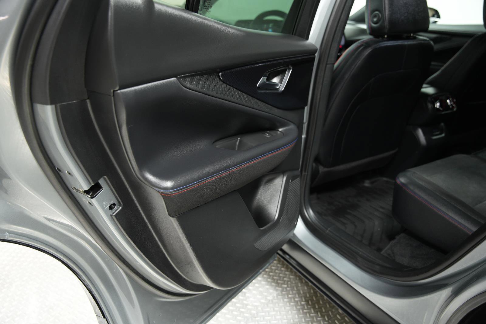 Used 2025 Chevrolet Blazer EV RS AWD/4WD image 22