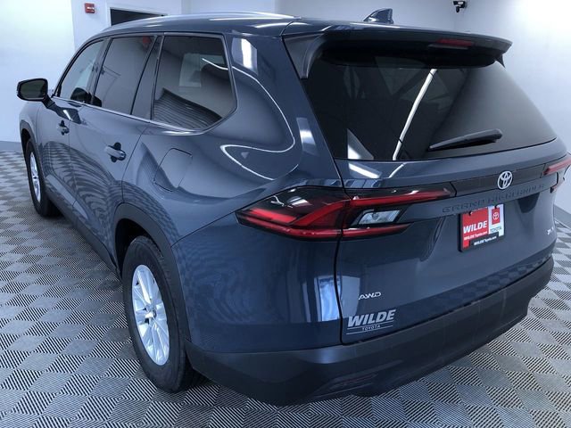 Used 2025 Toyota Grand Highlander XLE image 14