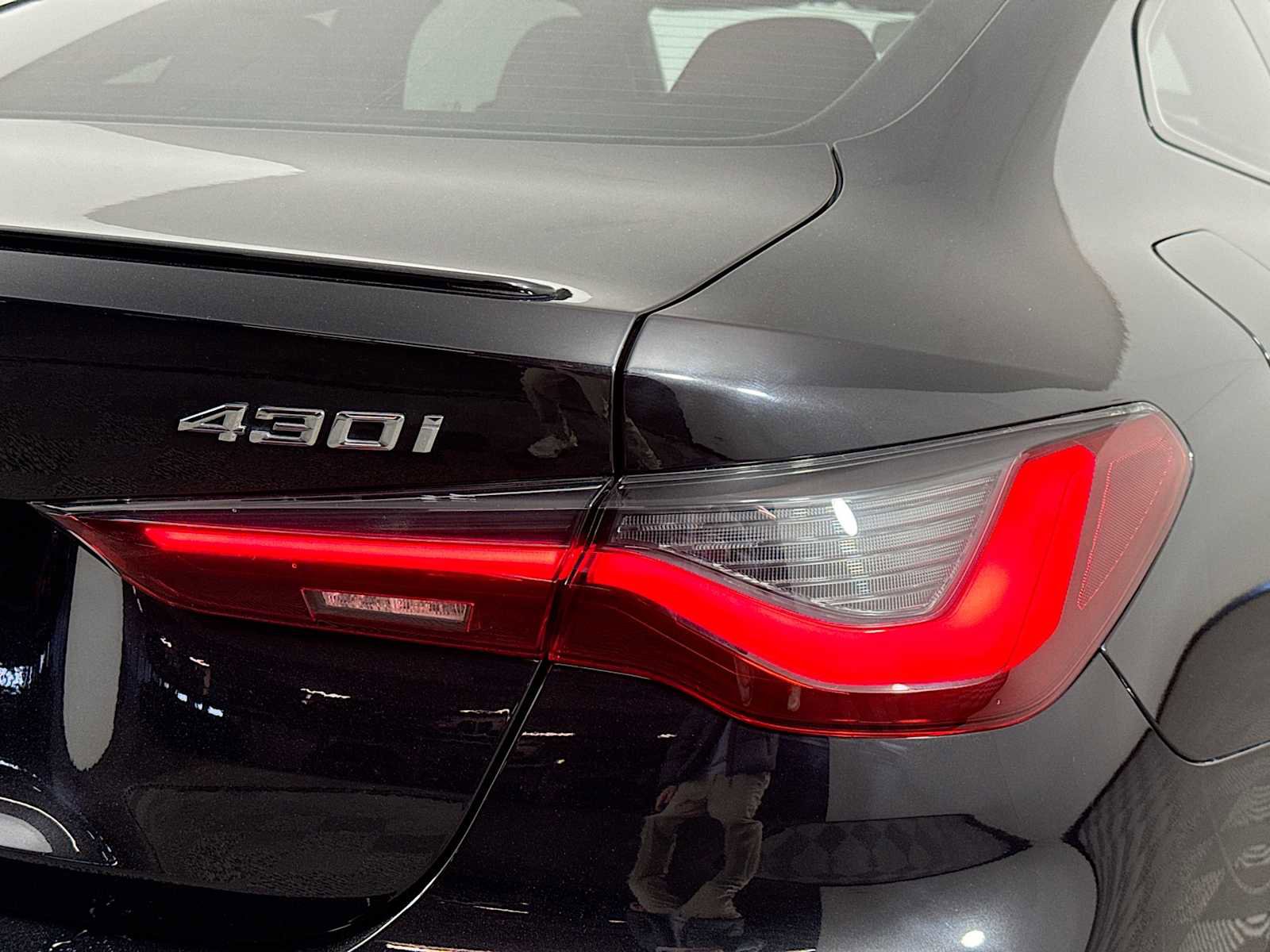 Used 2023 BMW 430i xDrive Coupe w/ M Sport Package image 31