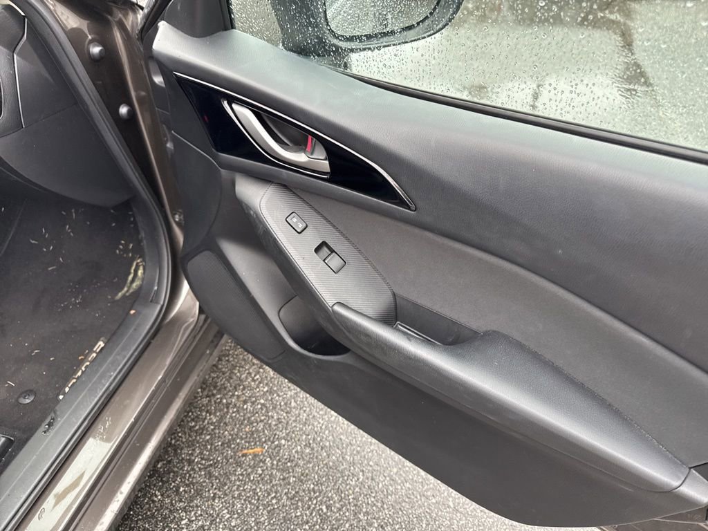 Used 2014 MAZDA MAZDA3 i Touring image 15