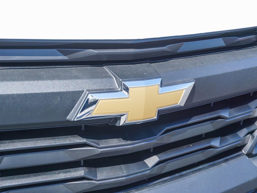 Used 2026 Chevrolet Colorado W/T w/ WT Custom Package RWD image 11