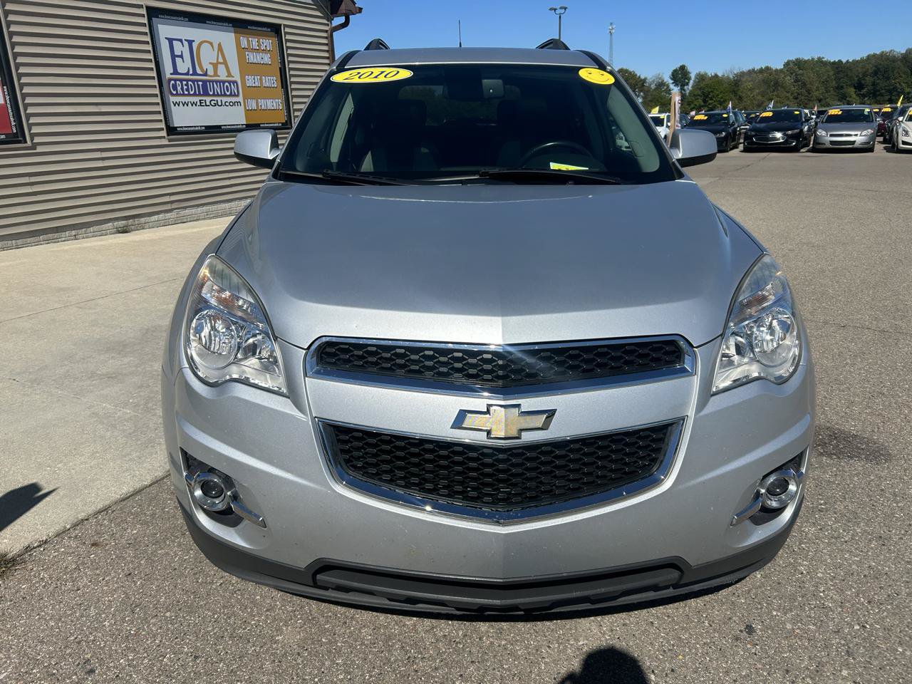 Used 2010 Chevrolet Equinox LT FWD image 2