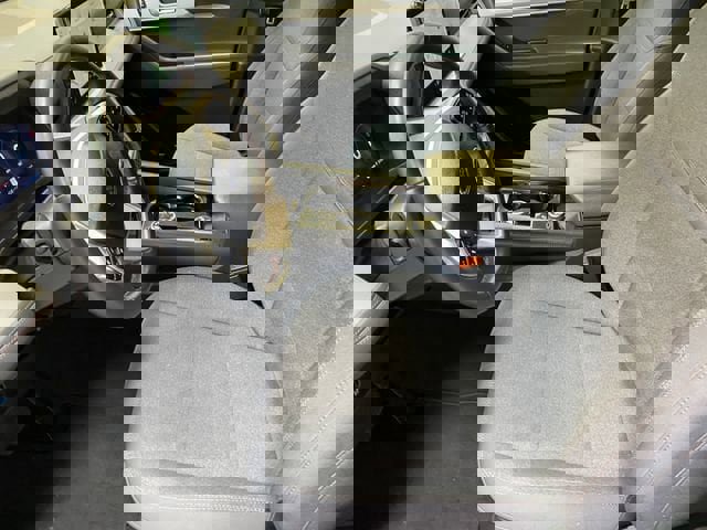 Used 2025 Ford Explorer Active image 20