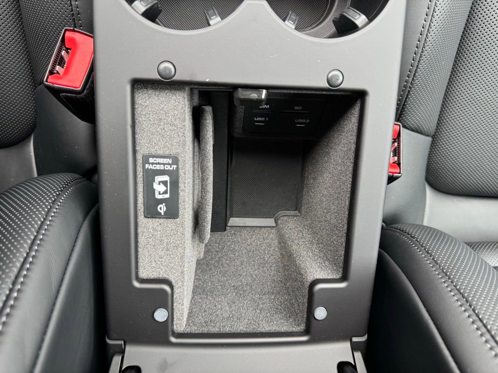 Used 2024 Porsche Macan image 28