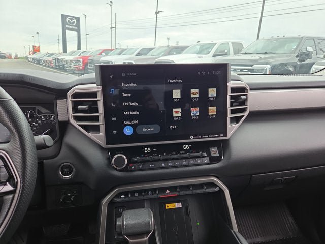 Used 2023 Toyota Tundra Limited AWD/4WD image 16