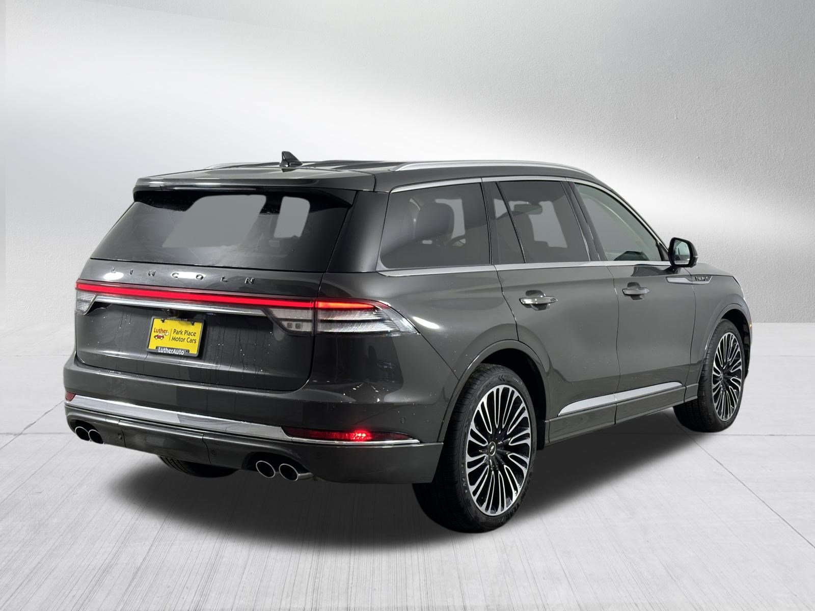 Used 2024 Lincoln Aviator Black Label w/ Dynamic Handling Package image 7