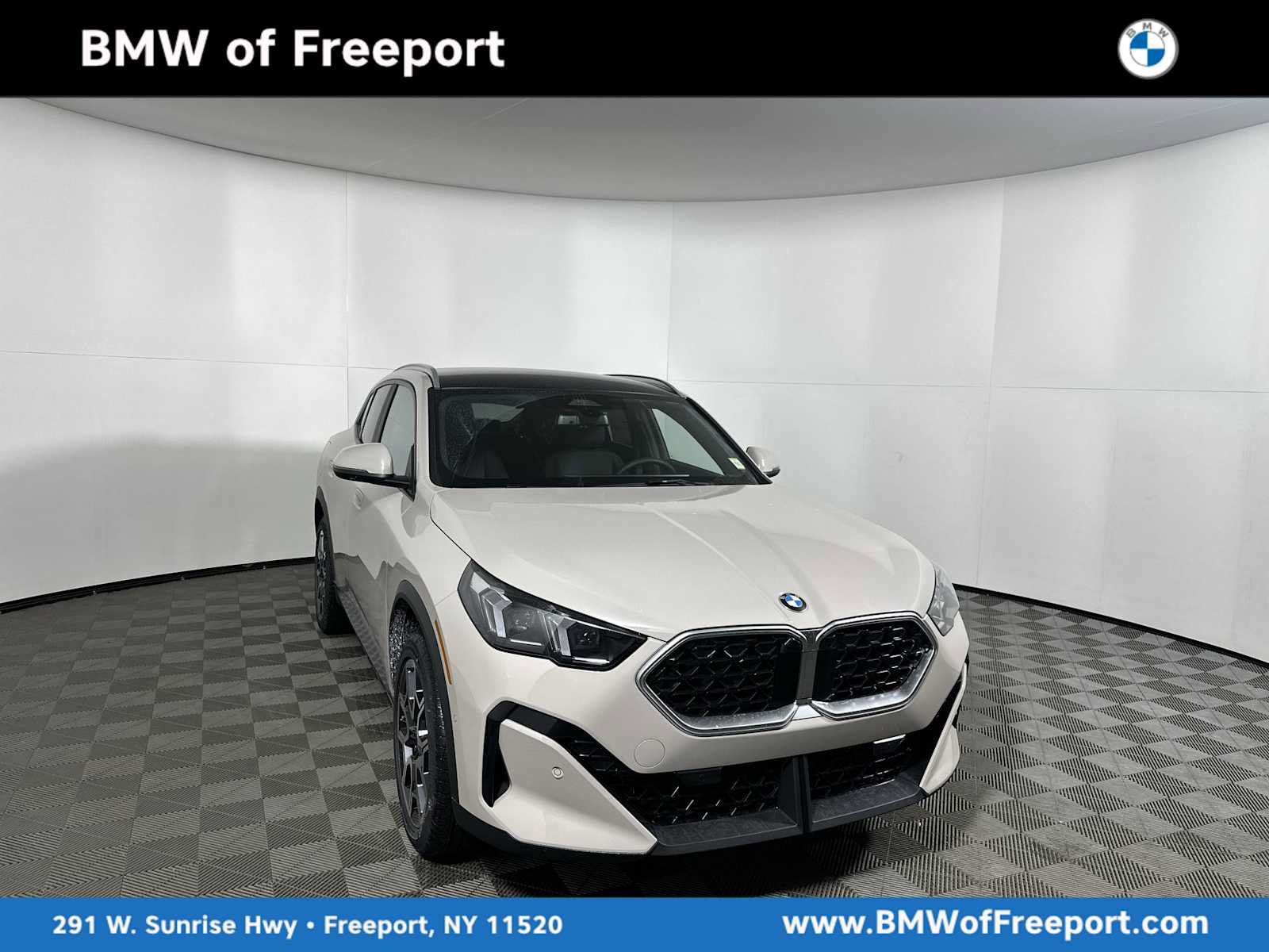 New 2026 BMW X2 xDrive28i w/ Convenience Package AWD/4WD image 1