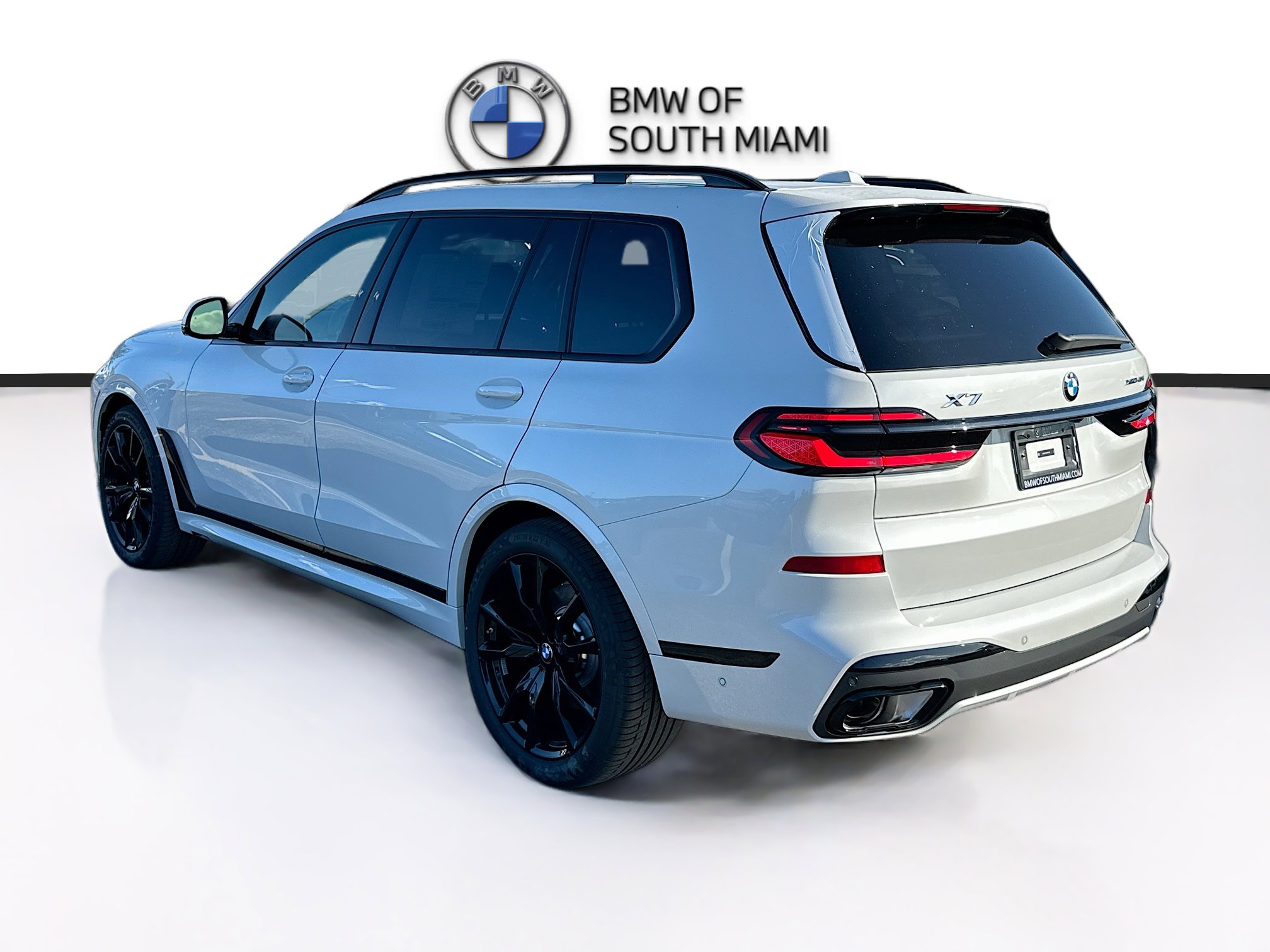 New 2026 BMW X7 xDrive40i w/ Executive Package image 4