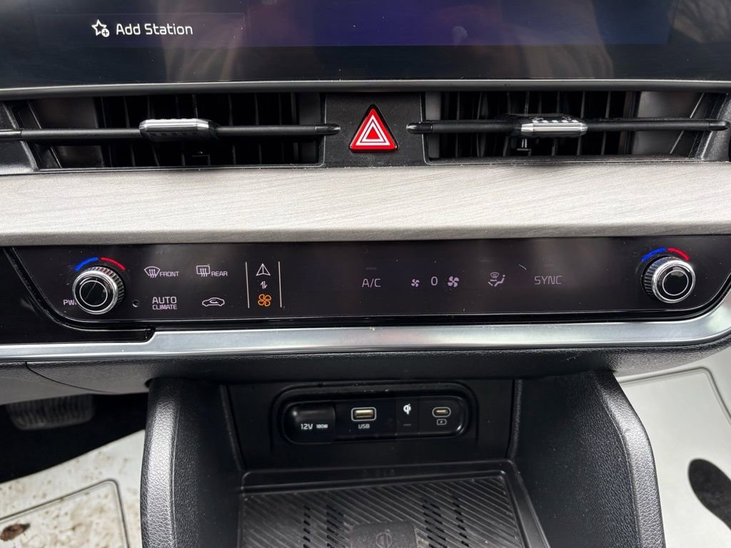 Used 2024 Kia Sportage X-Line w/ X-Line Premium Package image 33