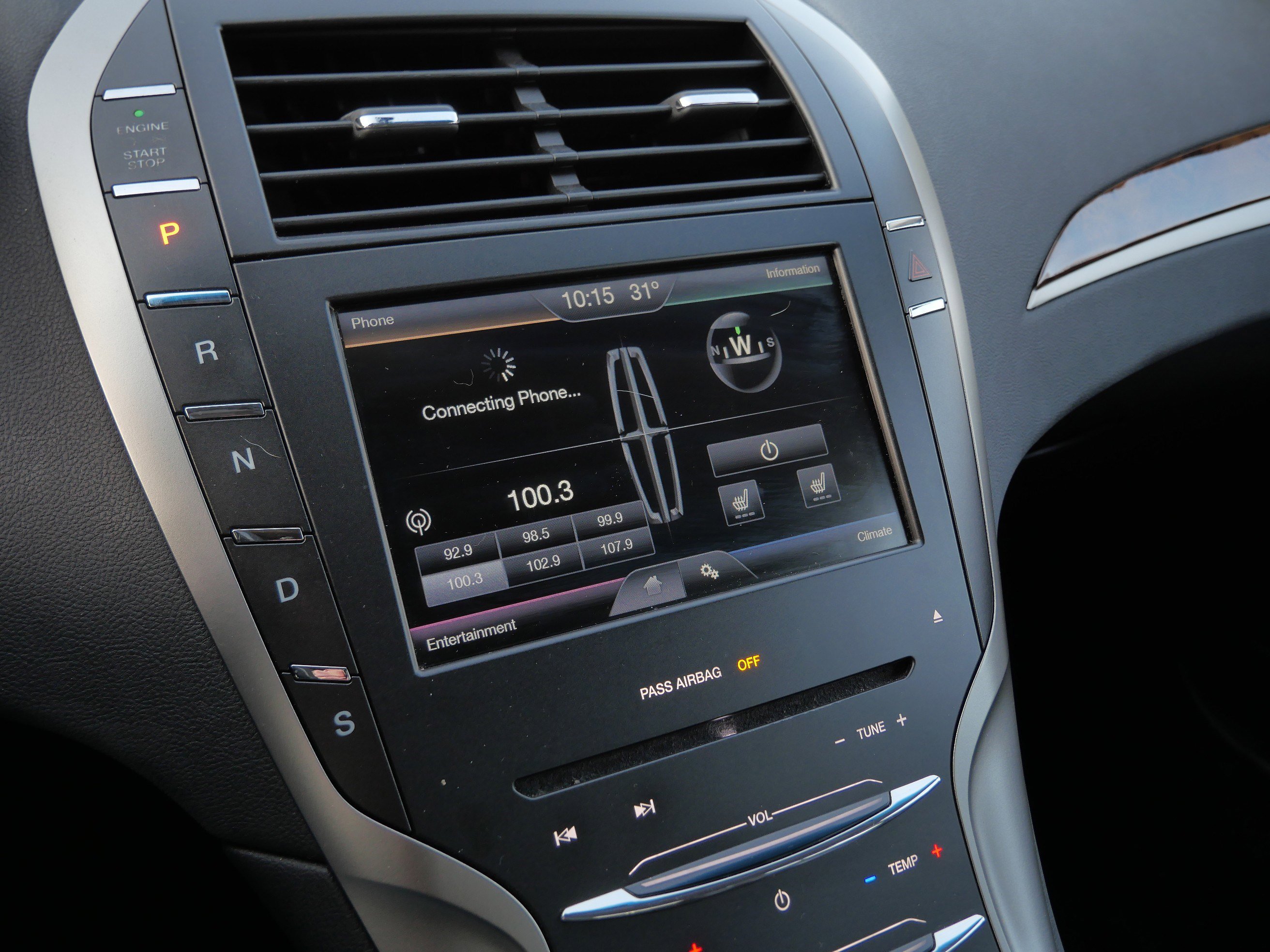 Used 2014 Lincoln MKZ image 21