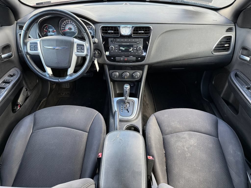 Used 2014 Chrysler 200 Touring FWD image 12