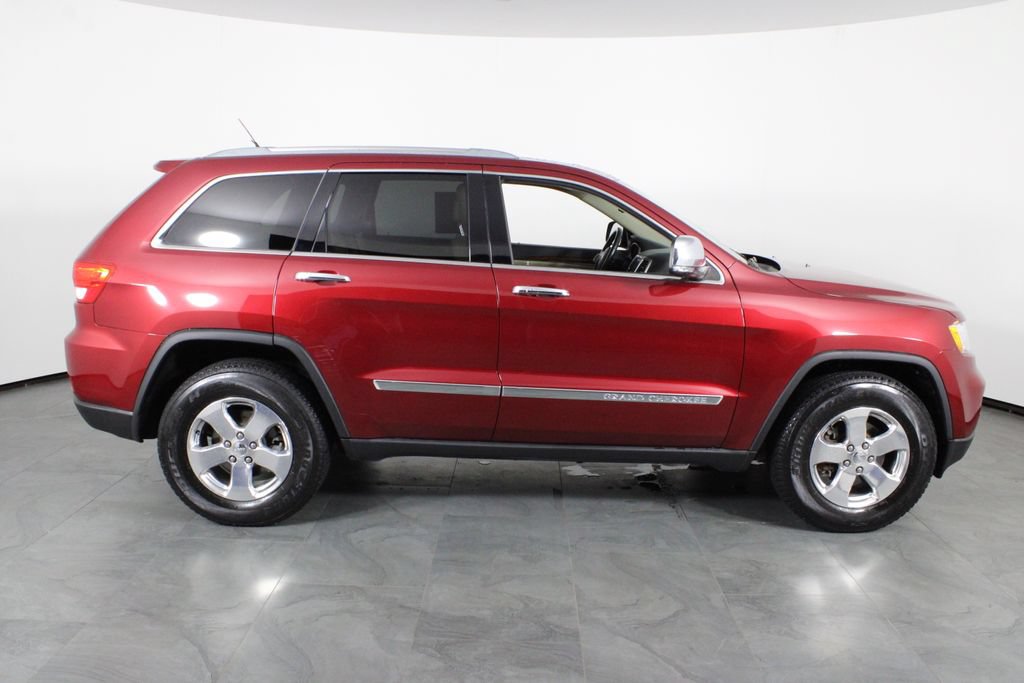 Used 2012 Jeep Grand Cherokee Limited w/ Trailer Tow Group RWD image 11