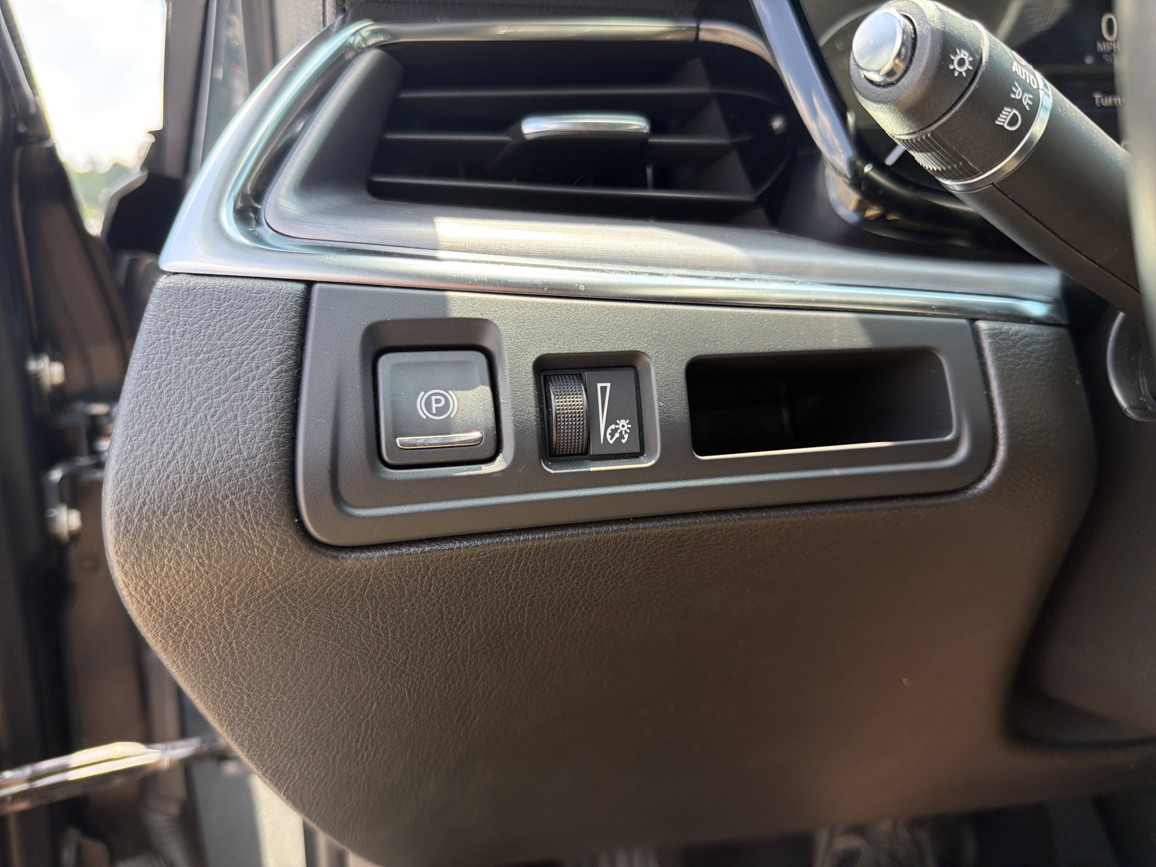 Used 2021 Cadillac XT5 Luxury FWD image 31