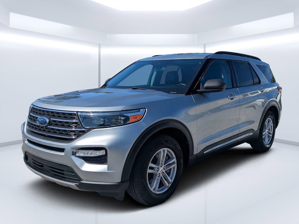 Used 2023 Ford Explorer XLT w/ Equipment Group 202A RWD image 38