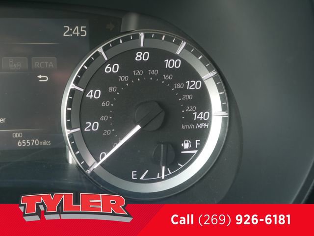 Used 2023 Toyota Highlander LE image 45