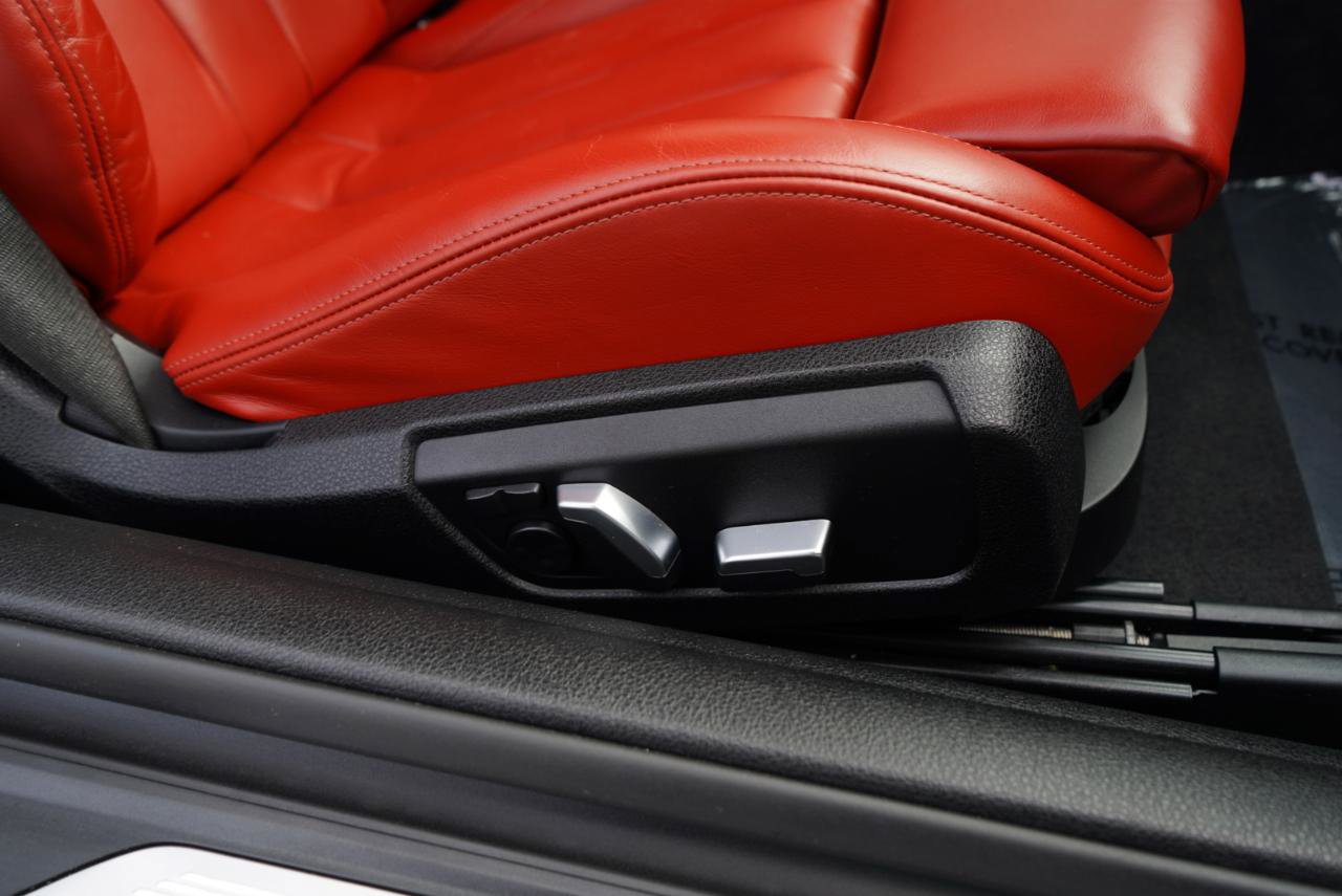 Used 2020 BMW M4 Convertible w/ Executive Package image 55