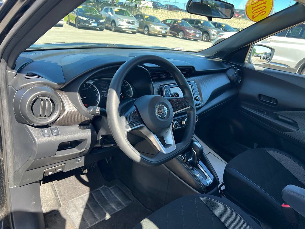 Used 2018 Nissan Kicks S FWD image 17