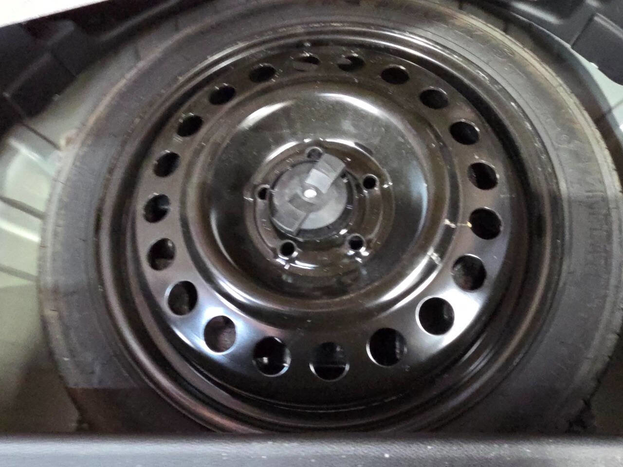 Used 2018 GMC Terrain SLE w/ Driver Convenience Package image 30