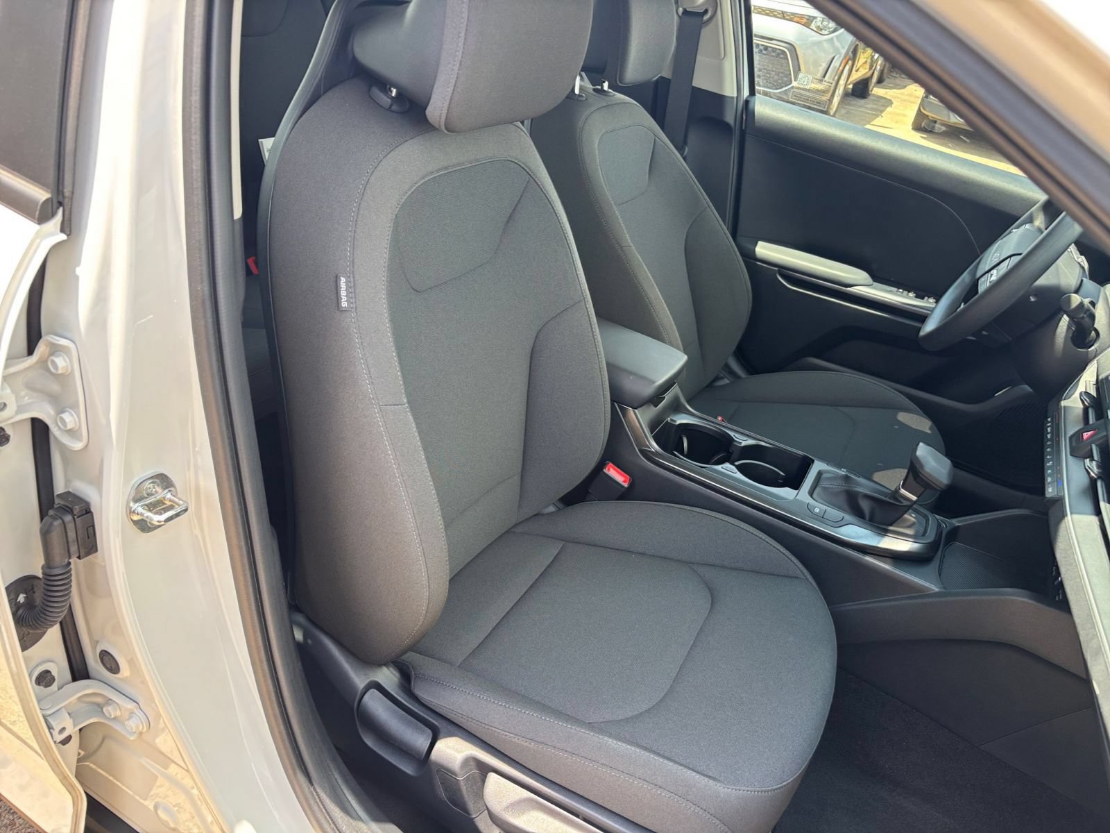 Used 2026 Kia K4 FWD image 35