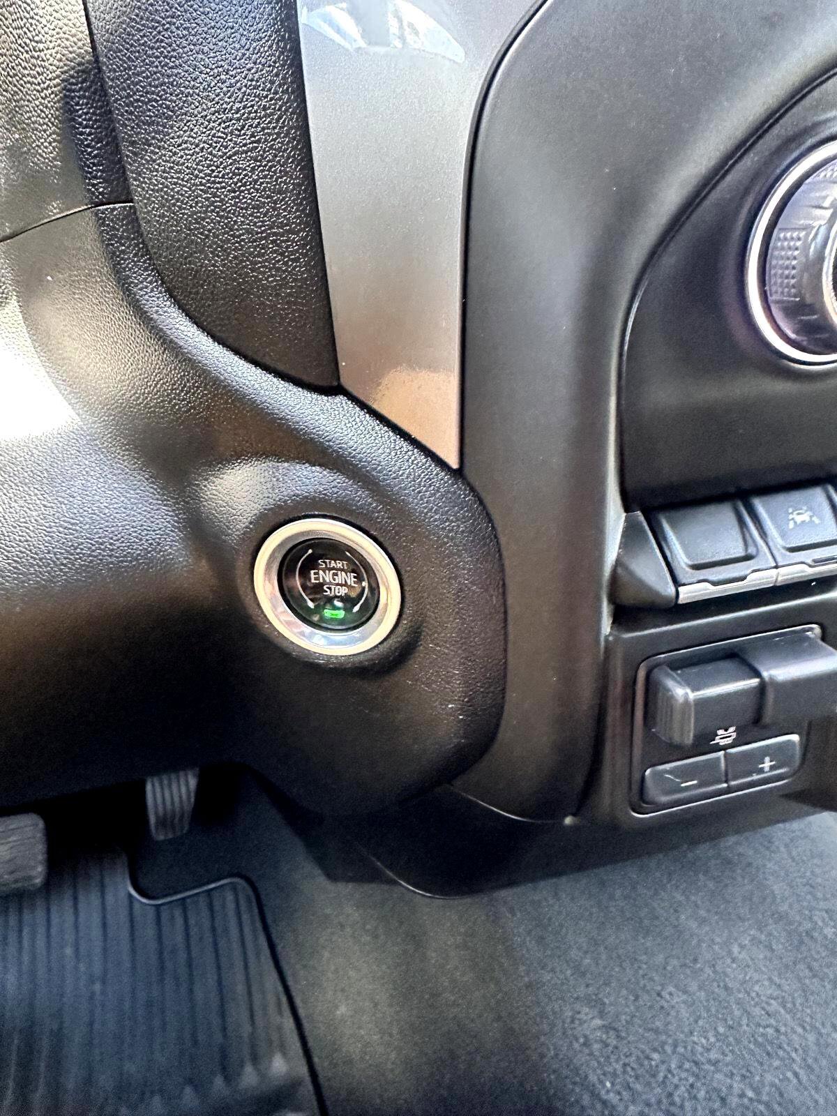 Used 2023 Chevrolet Silverado 1500 Custom image 45