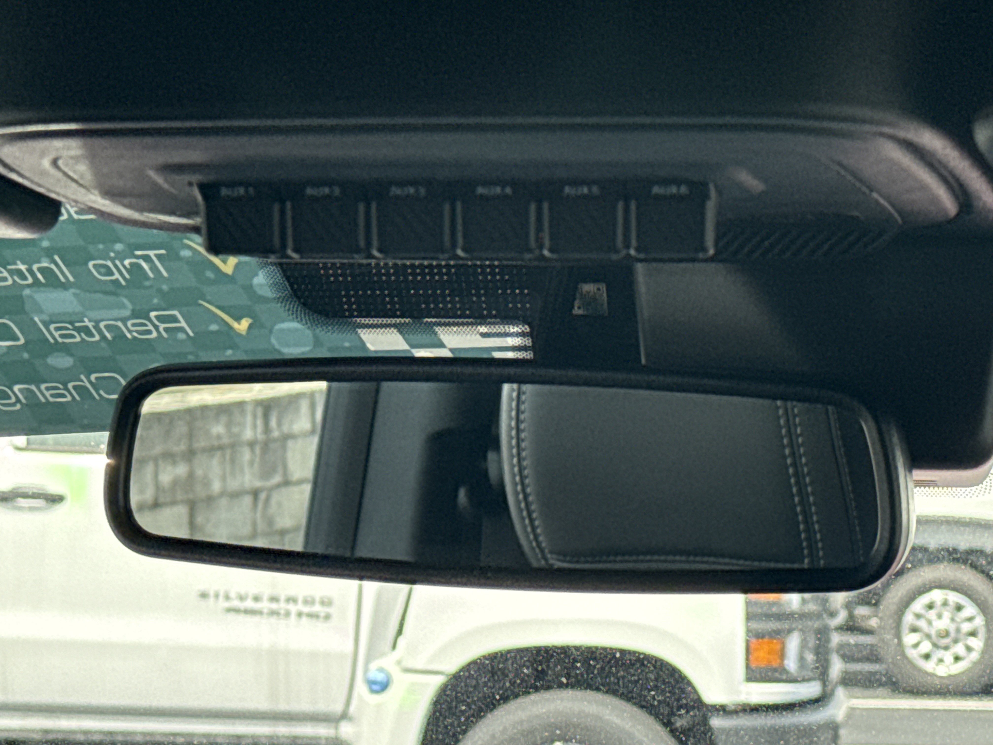 Used 2025 Ford Bronco Badlands image 37