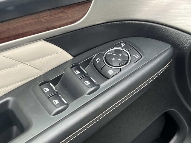 Used 2016 Ford Explorer Platinum AWD/4WD image 18