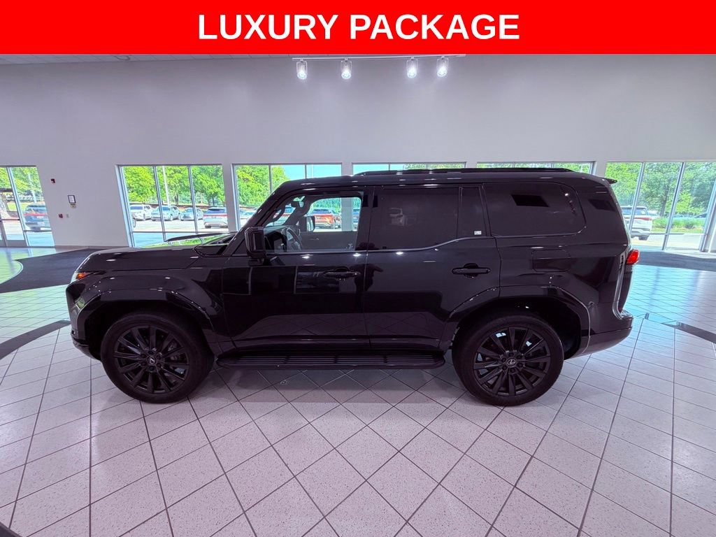 Used 2024 Lexus GX 550 w/ Accessory Package (Z1) AWD/4WD image 4