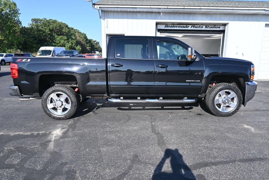 Used 2019 Chevrolet Silverado 2500 LT w/ All Star Edition AWD/4WD image 15