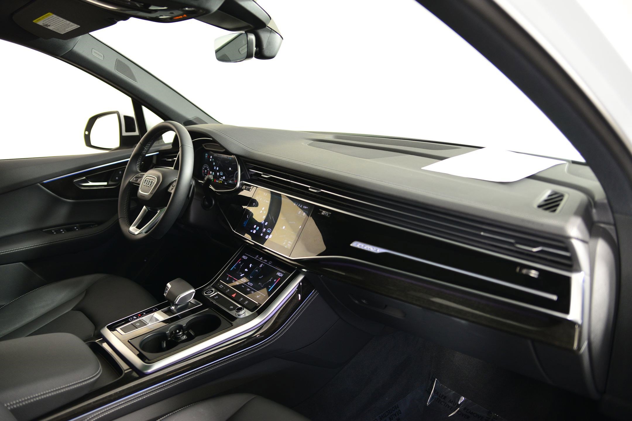 Certified 2025 Audi Q7 2.0T Premium Plus w/ Premium Plus Package image 17