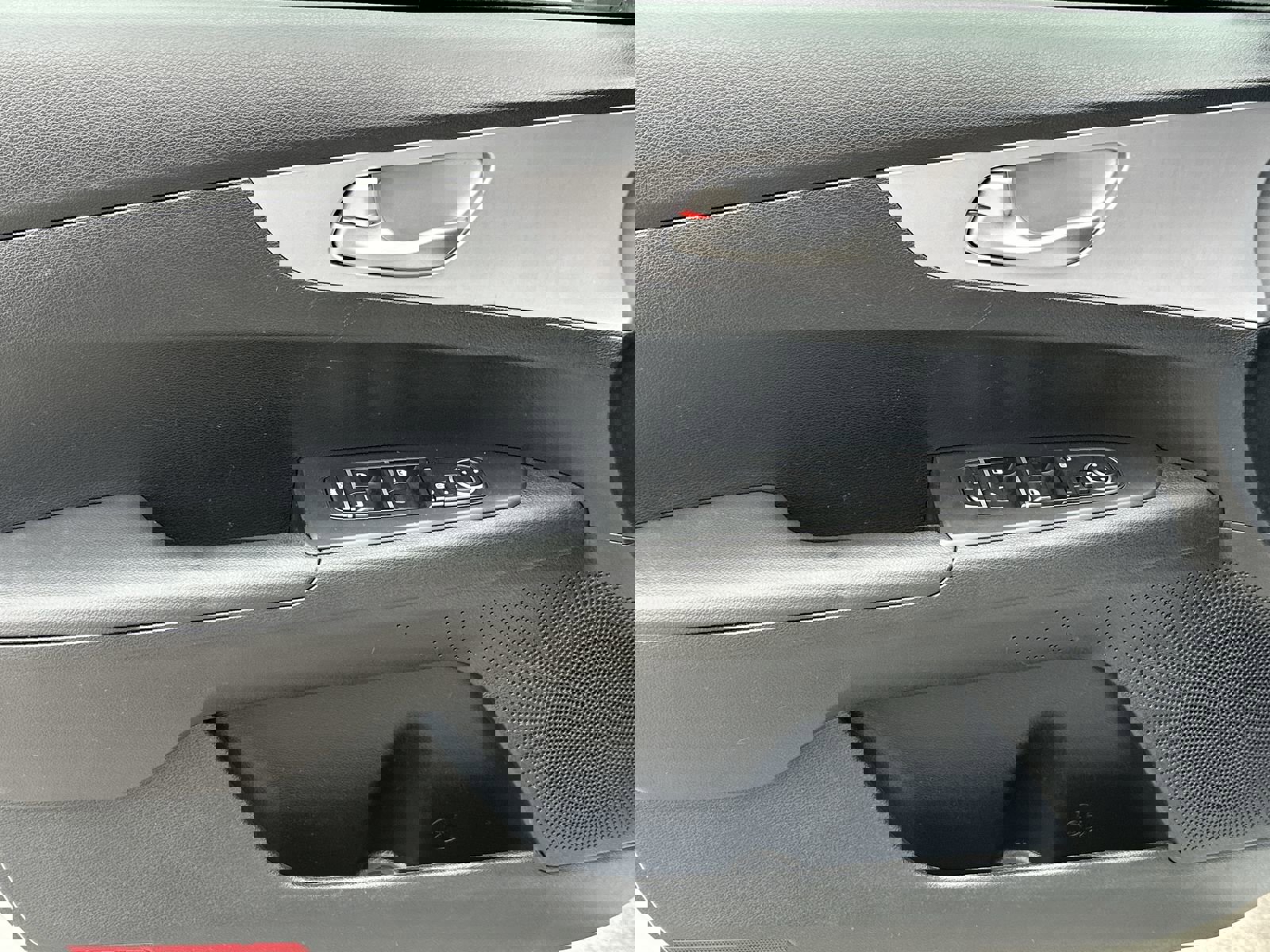 Used 2024 Kia Forte LXS image 14